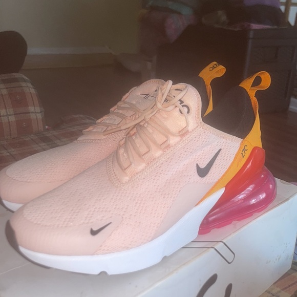 |UNUSED | Nike women’s Air Max | size 8.5 | washed coral - Picture 3 of 3